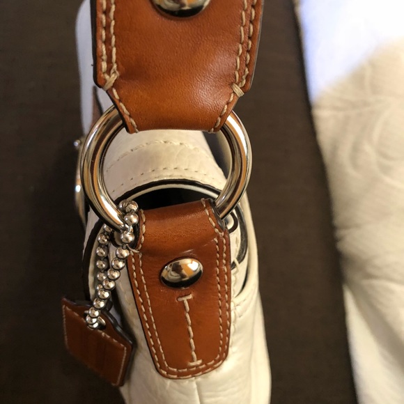 Coach Handbag Shoulder Purse Pebbled Leather - Picture 3 of 8